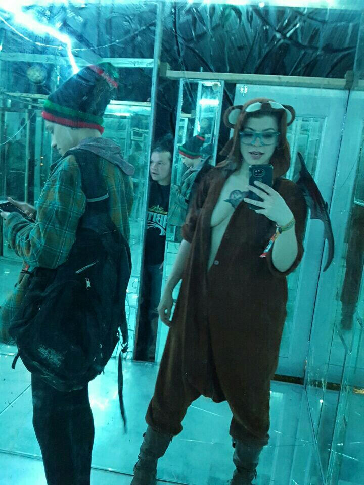 InfinityRoom - Night